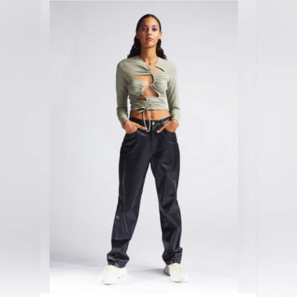 NWT H&M DIVIDED CUT-OUT TOP SECTIONS WITH DRAWSTRING LONG SLEEVE SIZE L - Picture 3 of 7